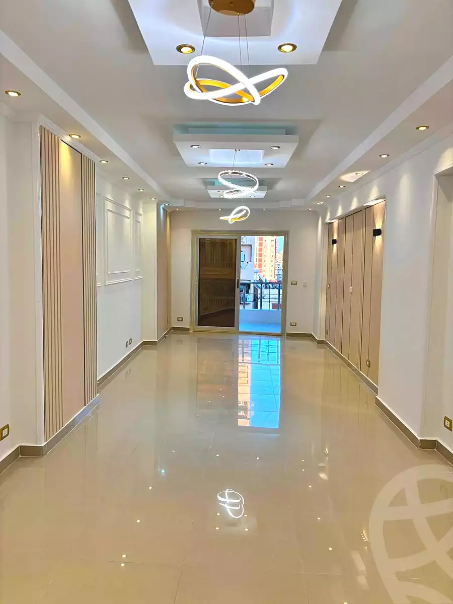 https://aqarmap.com.eg/ar/listing/7147498-for-sale-alexandria-sydy-bshr-sydy-bshr-bhry-shr-mhmwd-l-yswy