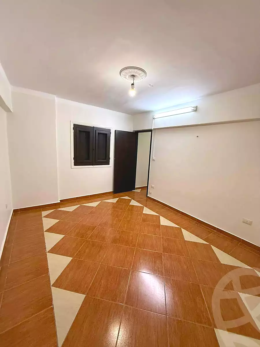 https://aqarmap.com.eg/ar/listing/7147545-for-sale-alexandria-el-asafra-l-sfr-bhry
