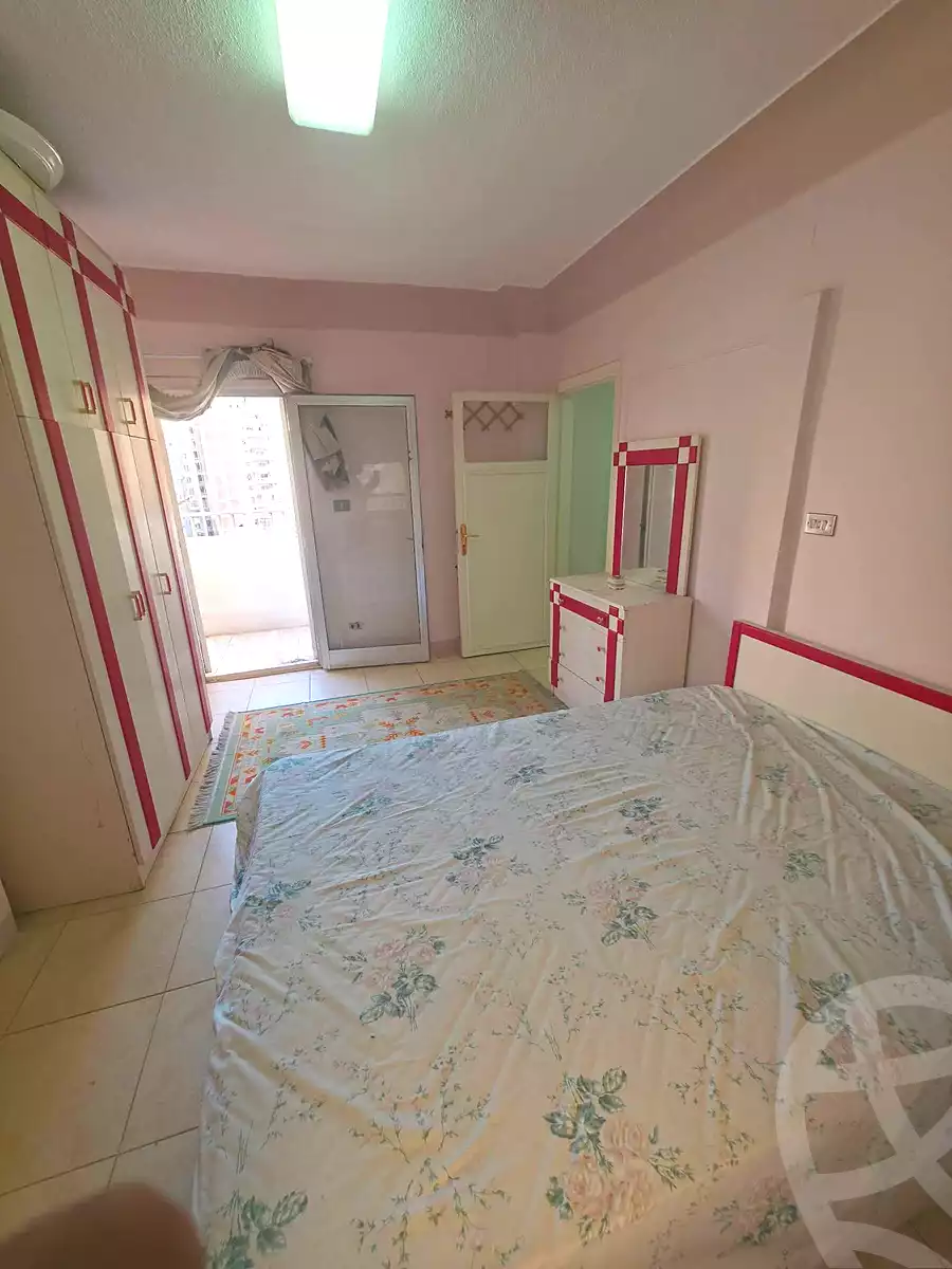 https://aqarmap.com.eg/ar/listing/7147630-for-sale-alexandria-el-asafra-l-sfr-bhry