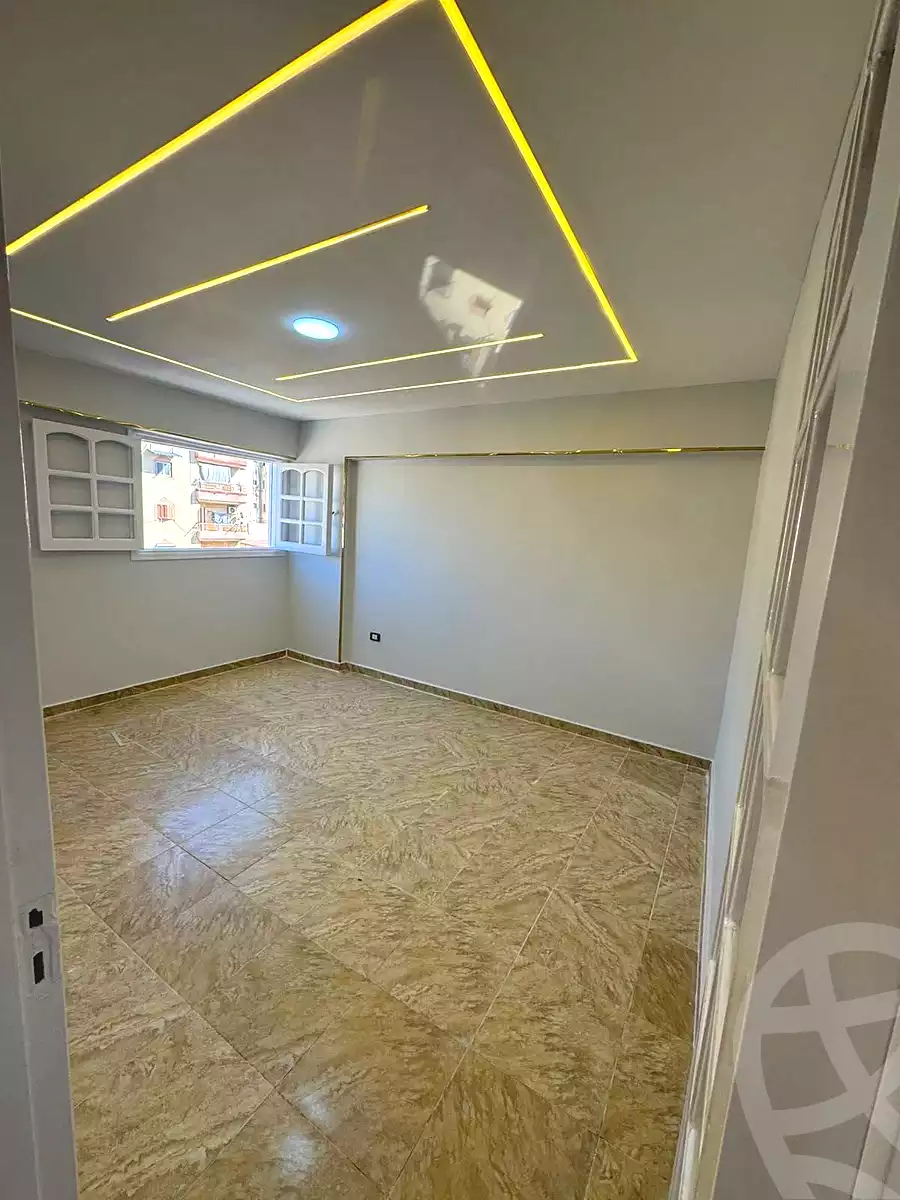 https://aqarmap.com.eg/en/listing/7147777-for-sale-alexandria-el-asafra-shr-45