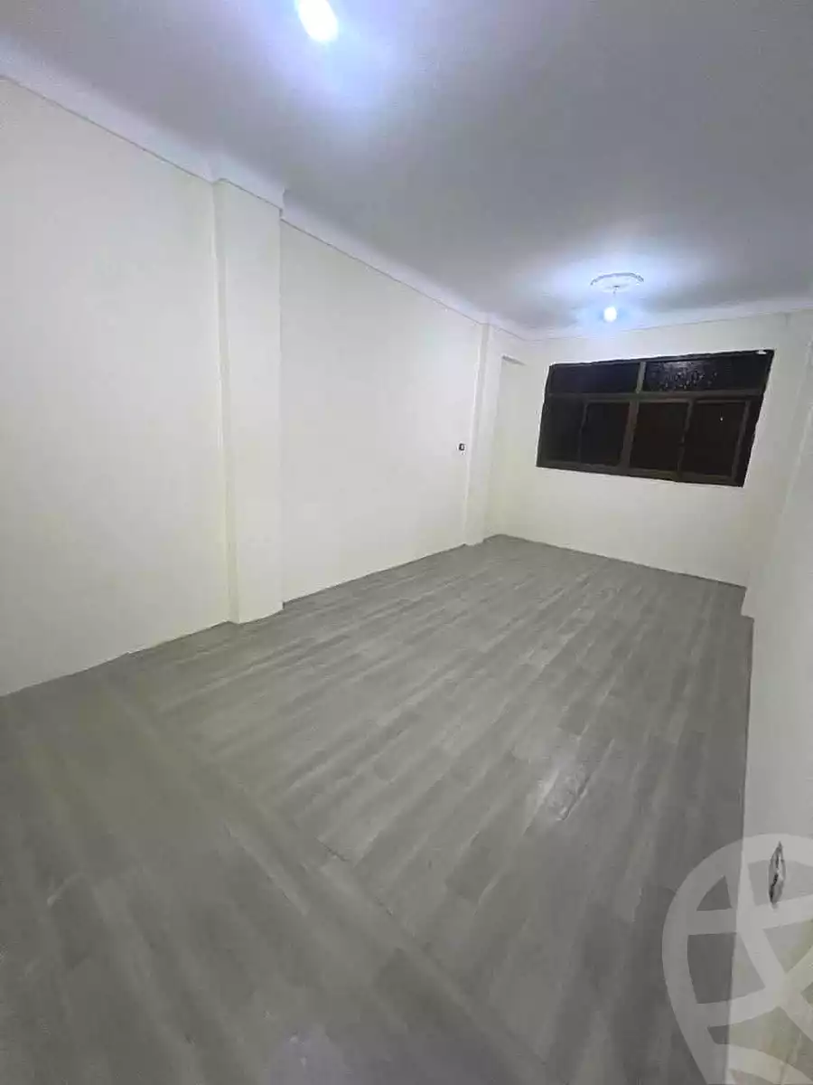 https://aqarmap.com.eg/ar/listing/7147990-for-sale-alexandria-lsywf-el-falki
