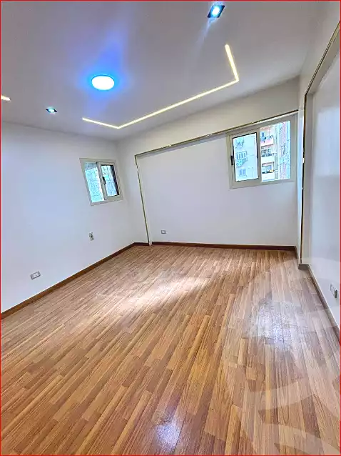 https://aqarmap.com.eg/ar/listing/7148076-for-sale-alexandria-sydy-bshr-sydy-bshr-bhry