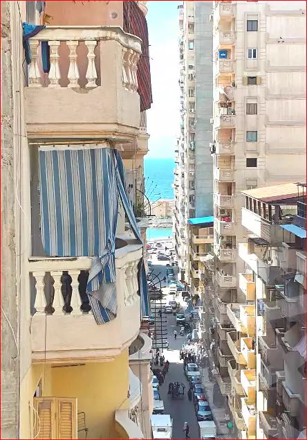 https://aqarmap.com.eg/ar/listing/7148189-for-sale-alexandria-miami-farook-abd-al-wahab-st