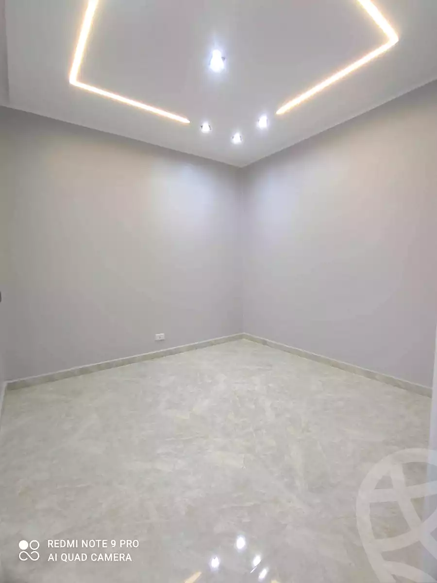 https://aqarmap.com.eg/ar/listing/7148233-for-sale-alexandria-el-asafra-shr-45