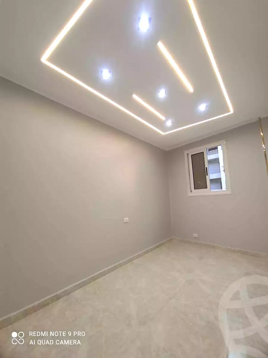 https://aqarmap.com.eg/ar/listing/7148233-for-sale-alexandria-el-asafra-shr-45