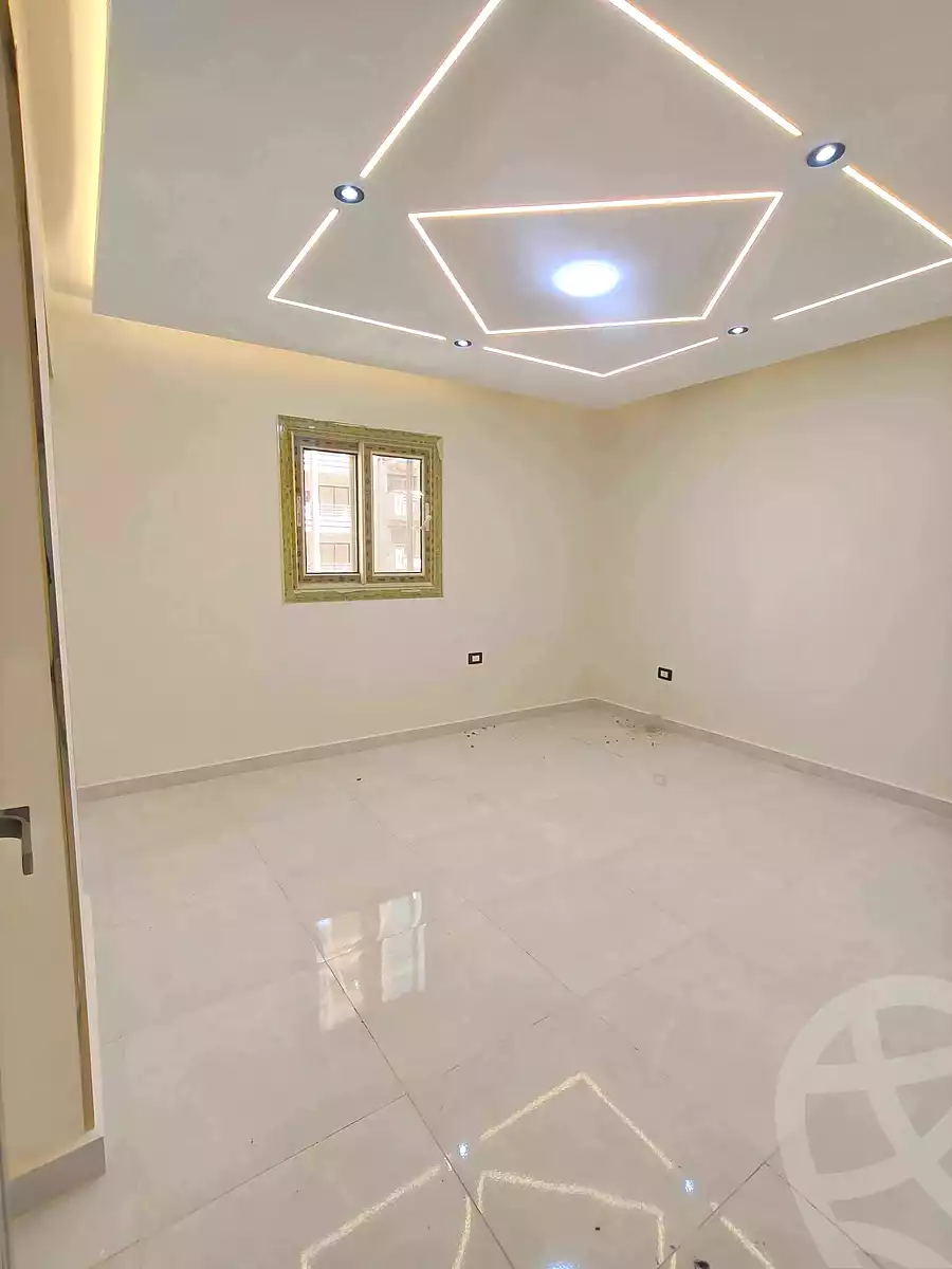 https://aqarmap.com.eg/ar/listing/7148361-for-sale-alexandria-miami-mahmoud-el-isawy-st