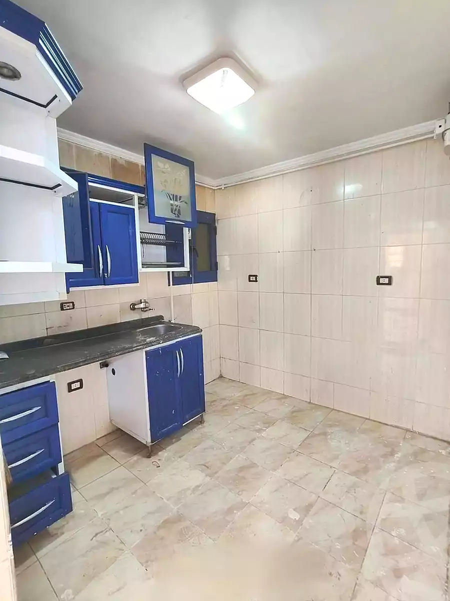 https://aqarmap.com.eg/ar/listing/7148369-for-sale-alexandria-miami-mahmoud-el-isawy-st