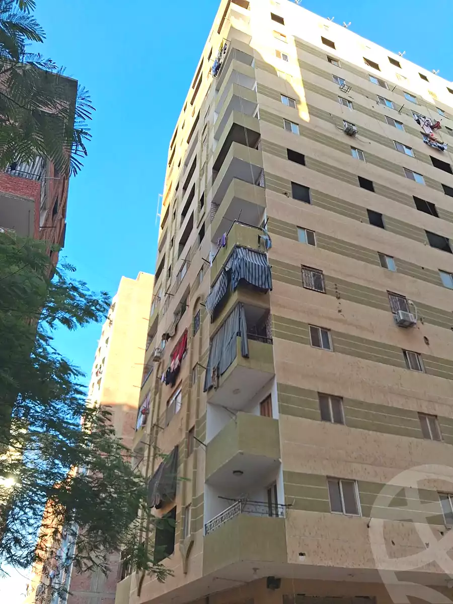 https://aqarmap.com.eg/en/listing/7148461-for-sale-cairo-helwan-kwrnysh-hlwn
