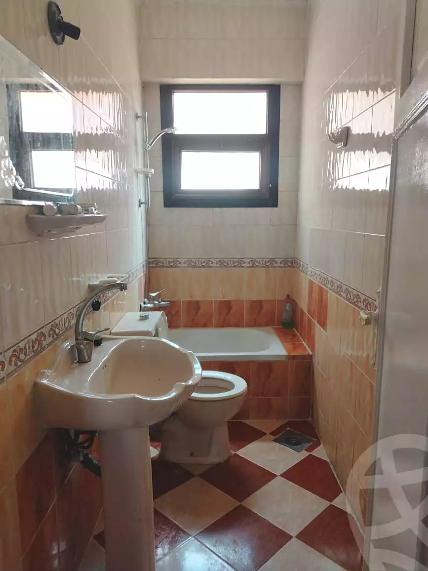 https://aqarmap.com.eg/ar/listing/7149649-for-rent-cairo-6th-of-october-el-ahyaa-neighborhood-1st-al-maahad