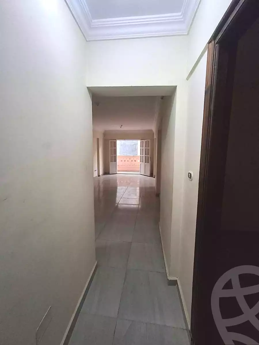 https://aqarmap.com.eg/en/listing/7150224-for-sale-alexandria-lsywf-shamaa