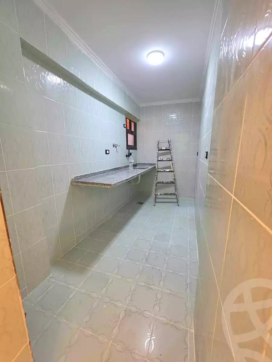 https://aqarmap.com.eg/en/listing/7150537-for-sale-alexandria-al-agamy-el-hanouvel-al-haded-we-al-soulb-st