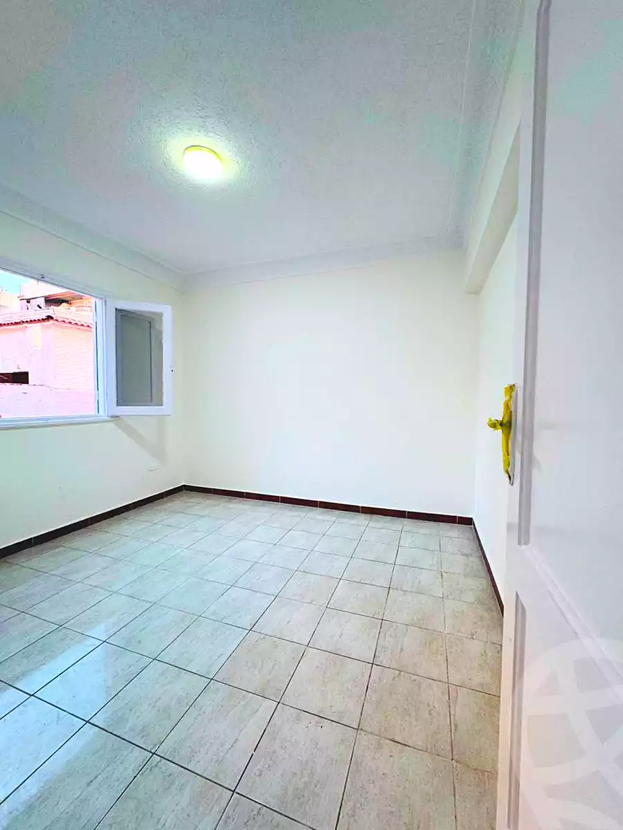 https://aqarmap.com.eg/en/listing/7150746-for-sale-alexandria-al-agamy-shataa-el-nakheel