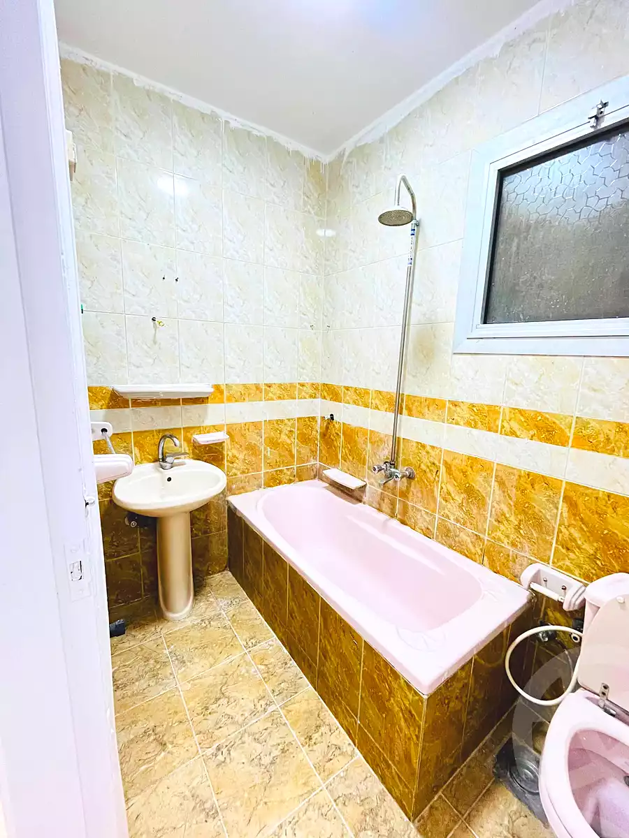 https://aqarmap.com.eg/ar/listing/7150765-for-sale-alexandria-al-agamy-shataa-el-nakheel