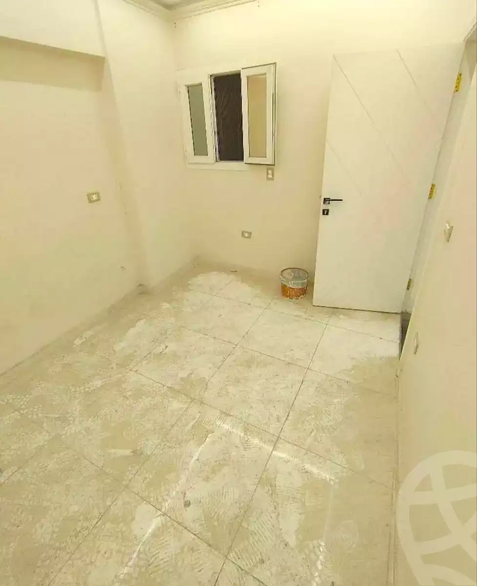https://aqarmap.com.eg/ar/listing/7150798-for-sale-alexandria-el-asafra-l-sfr-bhry