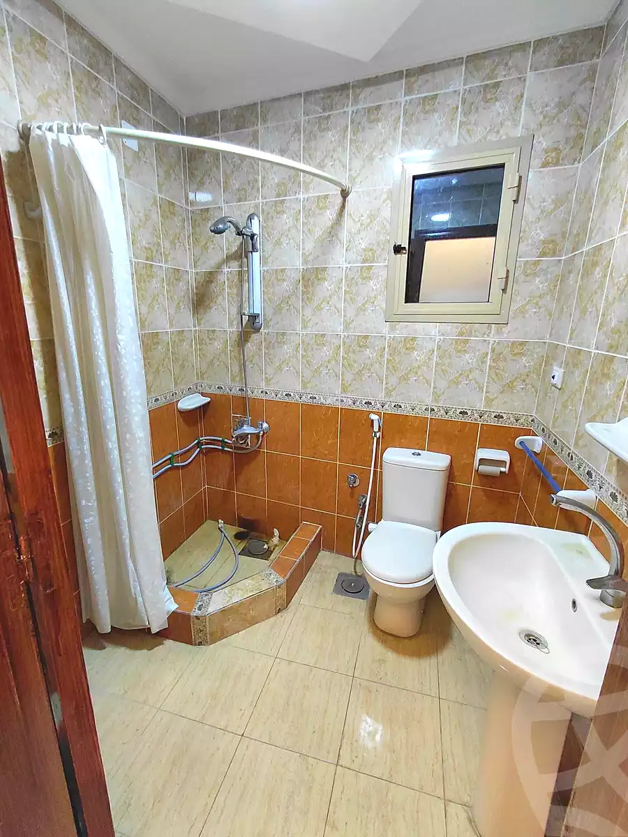https://aqarmap.com.eg/en/listing/7151001-for-sale-alexandria-sydy-bshr-sydy-bshr-bhry-shr-mhmwd-l-yswy