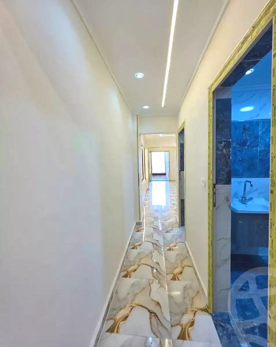 https://aqarmap.com.eg/ar/listing/7151035-for-sale-alexandria-miami-el-gaish-rd-st