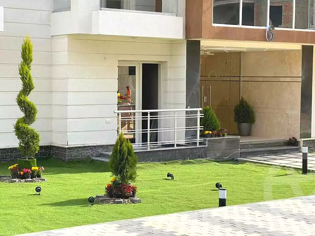 https://aqarmap.com.eg/en/listing/7151887-for-sale-cairo-new-administrative-capital-r7-oia