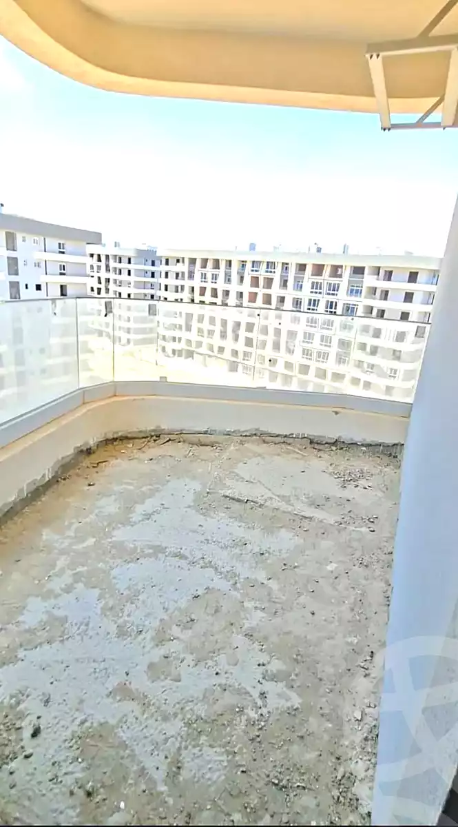 https://aqarmap.com.eg/ar/listing/7151893-for-sale-cairo-new-administrative-capital-r7-midtown-condo