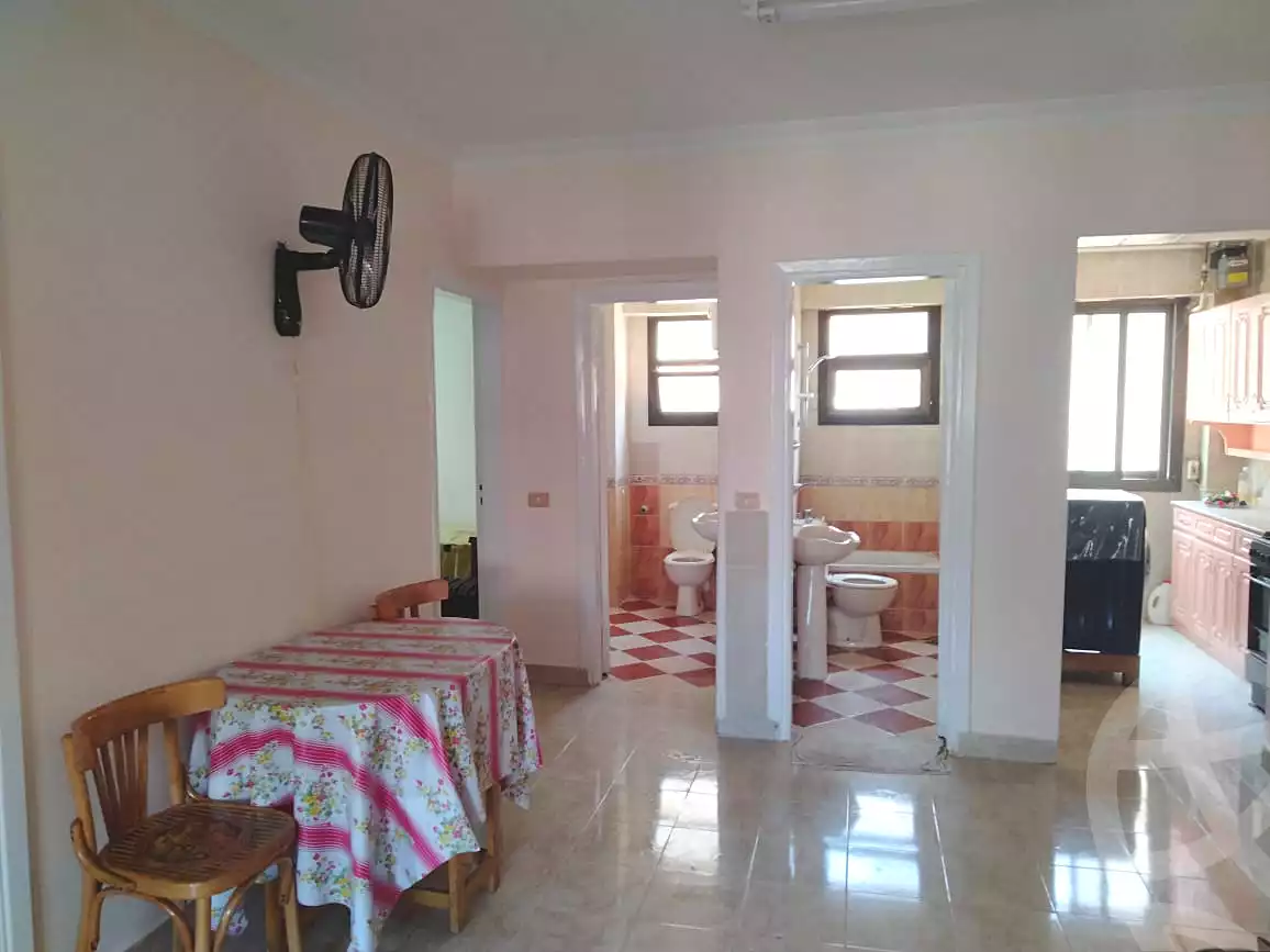 https://aqarmap.com.eg/ar/listing/7152111-for-rent-cairo-6th-of-october-el-ahyaa-neighborhood-1st-al-maahad