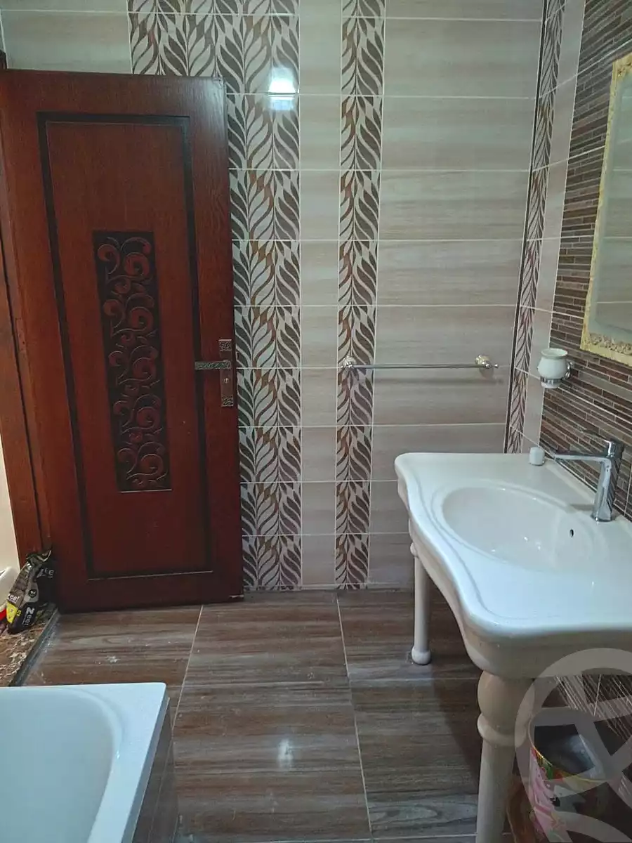 https://aqarmap.com.eg/en/listing/7152213-for-sale-cairo-elnozha-Streettt-27