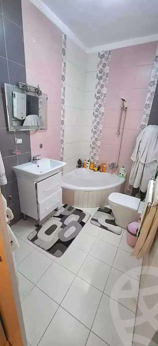 https://aqarmap.com.eg/ar/listing/7152371-for-sale-cairo-shoubra-el-sahel-taher-al-gazairi-st