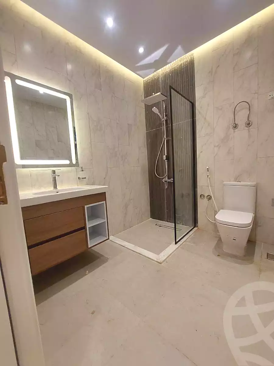 https://aqarmap.com.eg/en/listing/7152420-for-sale-cairo-6th-of-october-el-ahyaa-neighborhood-2nd-divided-from-al-kafrawei-st