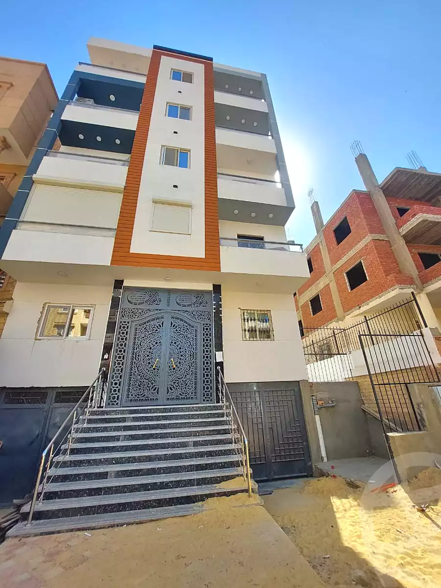 https://aqarmap.com.eg/en/listing/7152420-for-sale-cairo-6th-of-october-el-ahyaa-neighborhood-2nd-divided-from-al-kafrawei-st
