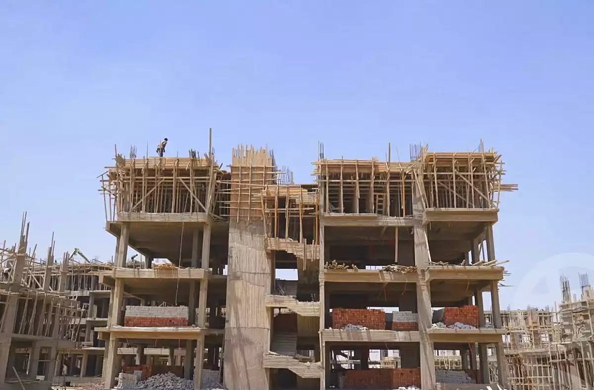 https://aqarmap.com.eg/ar/listing/7137634-for-sale-cairo-new-cairo-compounds-isola-centra-compound-el-masria-group
