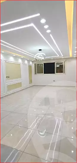 https://aqarmap.com.eg/en/listing/7152662-for-sale-cairo-helwan-hadayek-helwan-nile-corniche-st