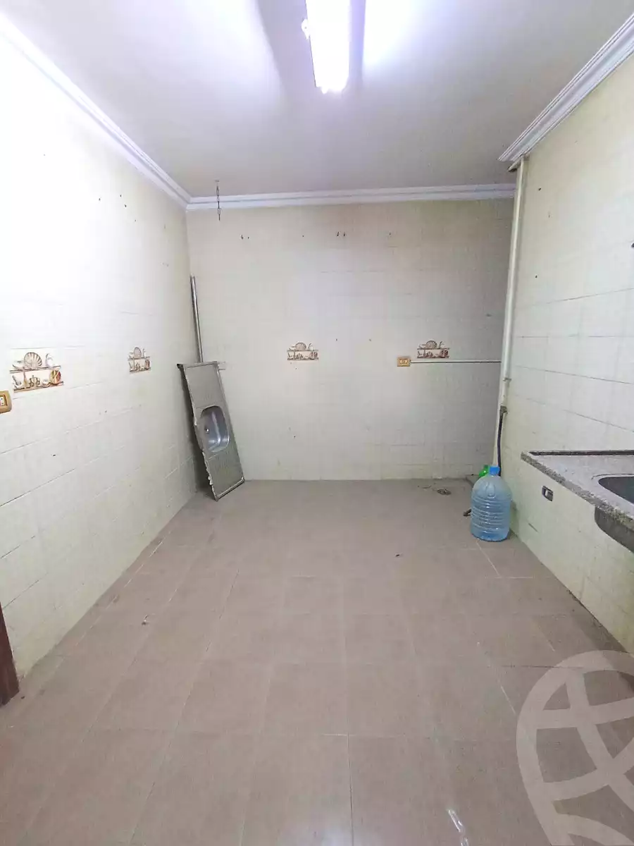 https://aqarmap.com.eg/ar/listing/7152815-for-rent-cairo-helwan-mostafa-fahmy-st