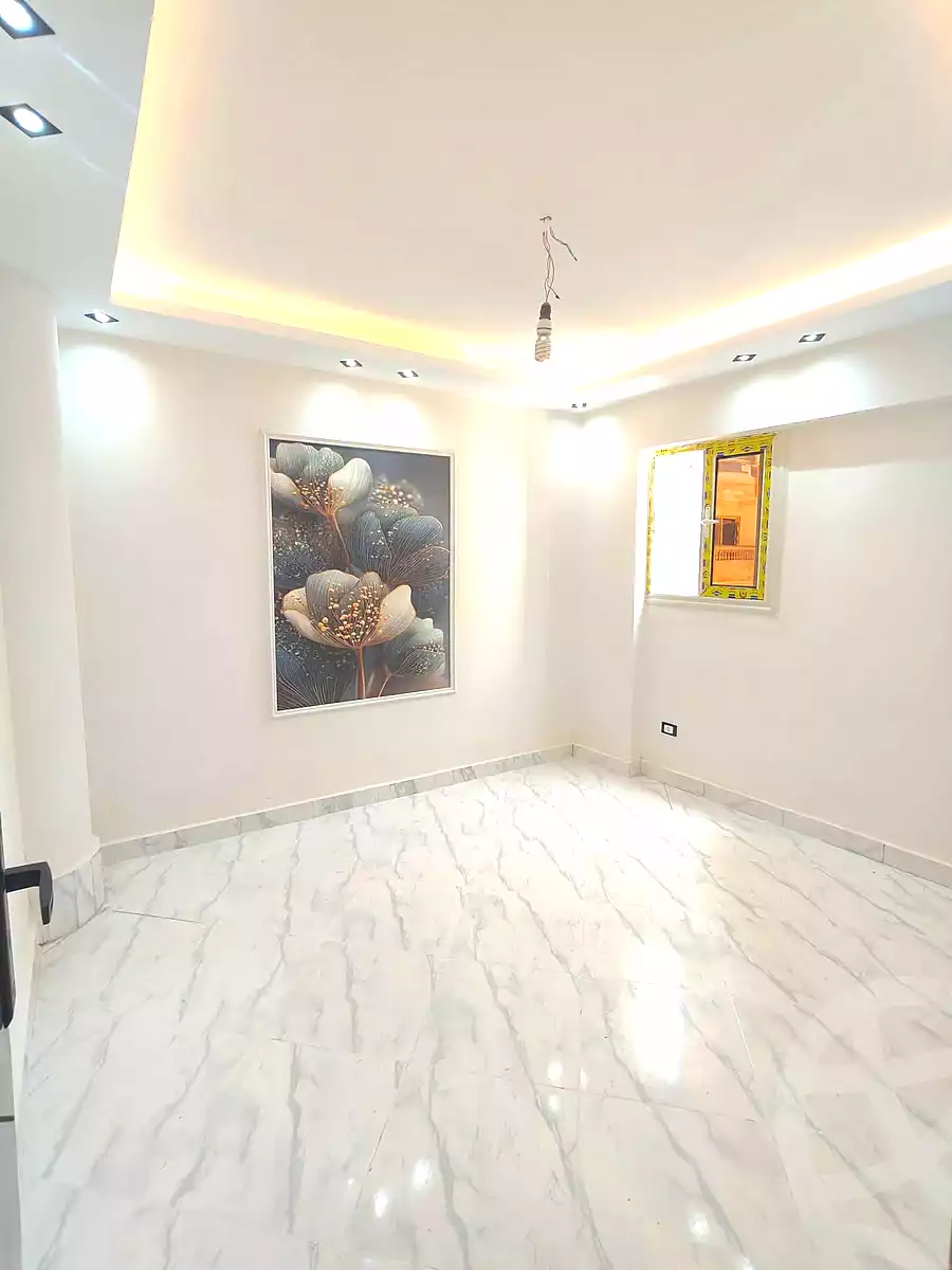 https://aqarmap.com.eg/ar/listing/7153635-for-sale-alexandria-sydy-bshr-sydy-bshr-bhry-mohamed-el-srafi-st.