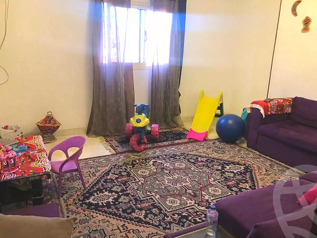 https://aqarmap.com.eg/ar/listing/7153785-for-sale-cairo-helwan-hadayek-helwan-nile-corniche-st