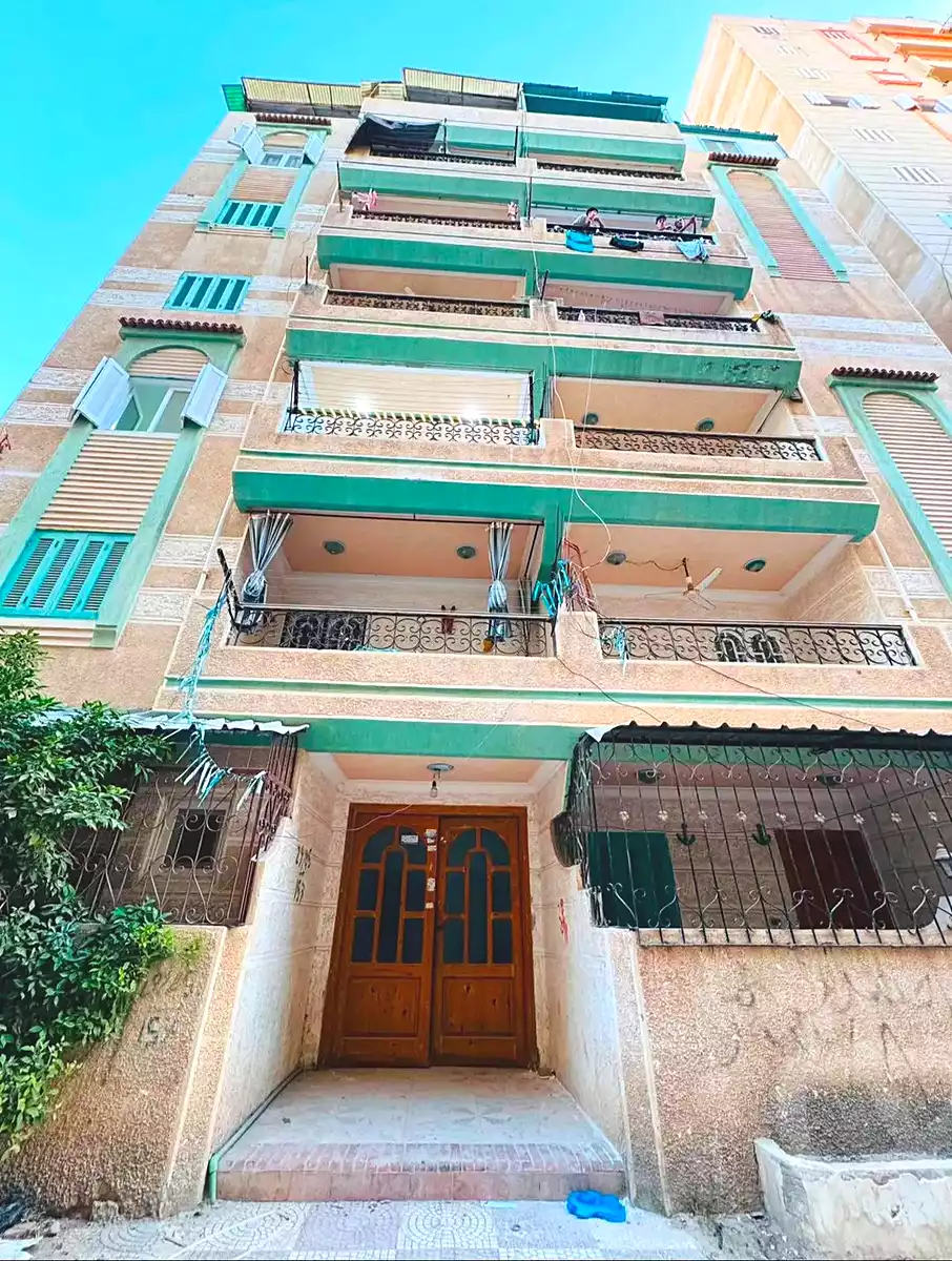 https://aqarmap.com.eg/ar/listing/7154042-for-sale-alexandria-al-agamy-shataa-el-nakheel