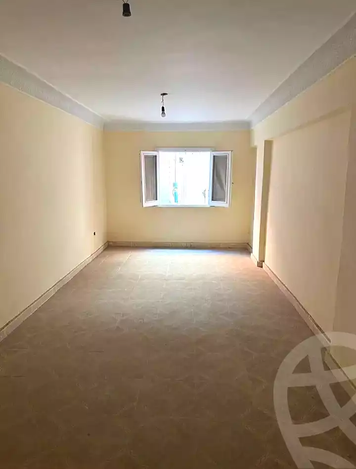 https://aqarmap.com.eg/en/listing/7154225-for-sale-alexandria-al-agamy-el-hanouvel-radwan-st