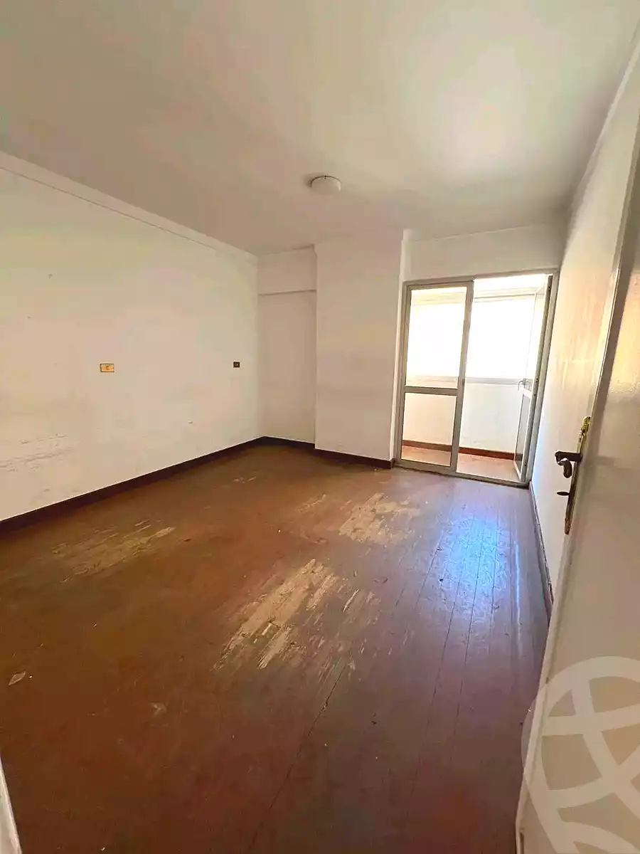 https://aqarmap.com.eg/ar/listing/7154257-for-sale-alexandria-fyktwry-shr-jml-bd-lnsr