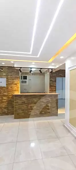 https://aqarmap.com.eg/en/listing/7154444-for-sale-cairo-helwan-hadayek-helwan-nile-corniche-st