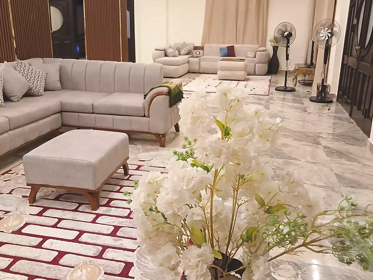 https://aqarmap.com.eg/ar/listing/7154513-for-rent-cairo-el-sheikh-zayed-city-lshykh-zyd-ljdyd-el-reef-el-oroby