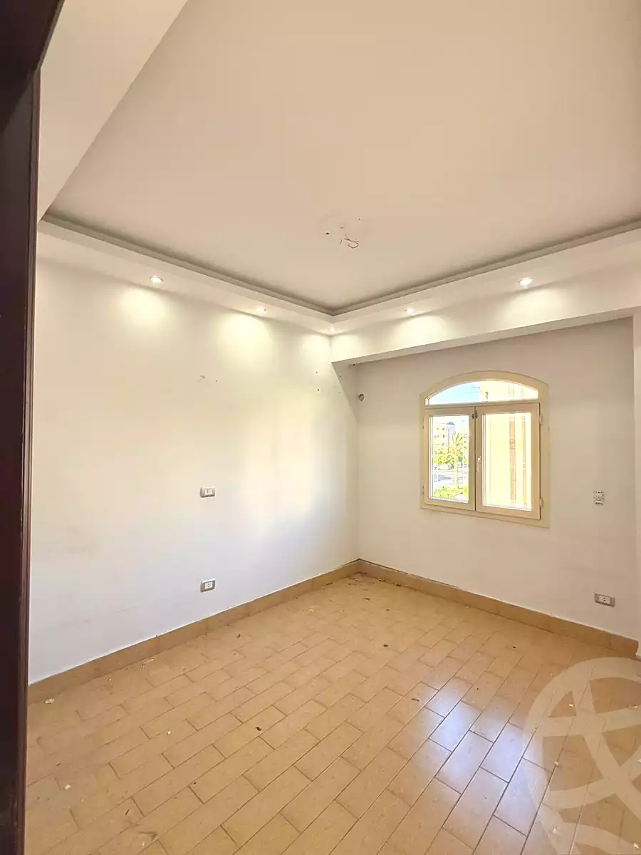 https://aqarmap.com.eg/ar/listing/7154812-for-rent-cairo-el-sheikh-zayed-city-el-hay-elawel-street-10