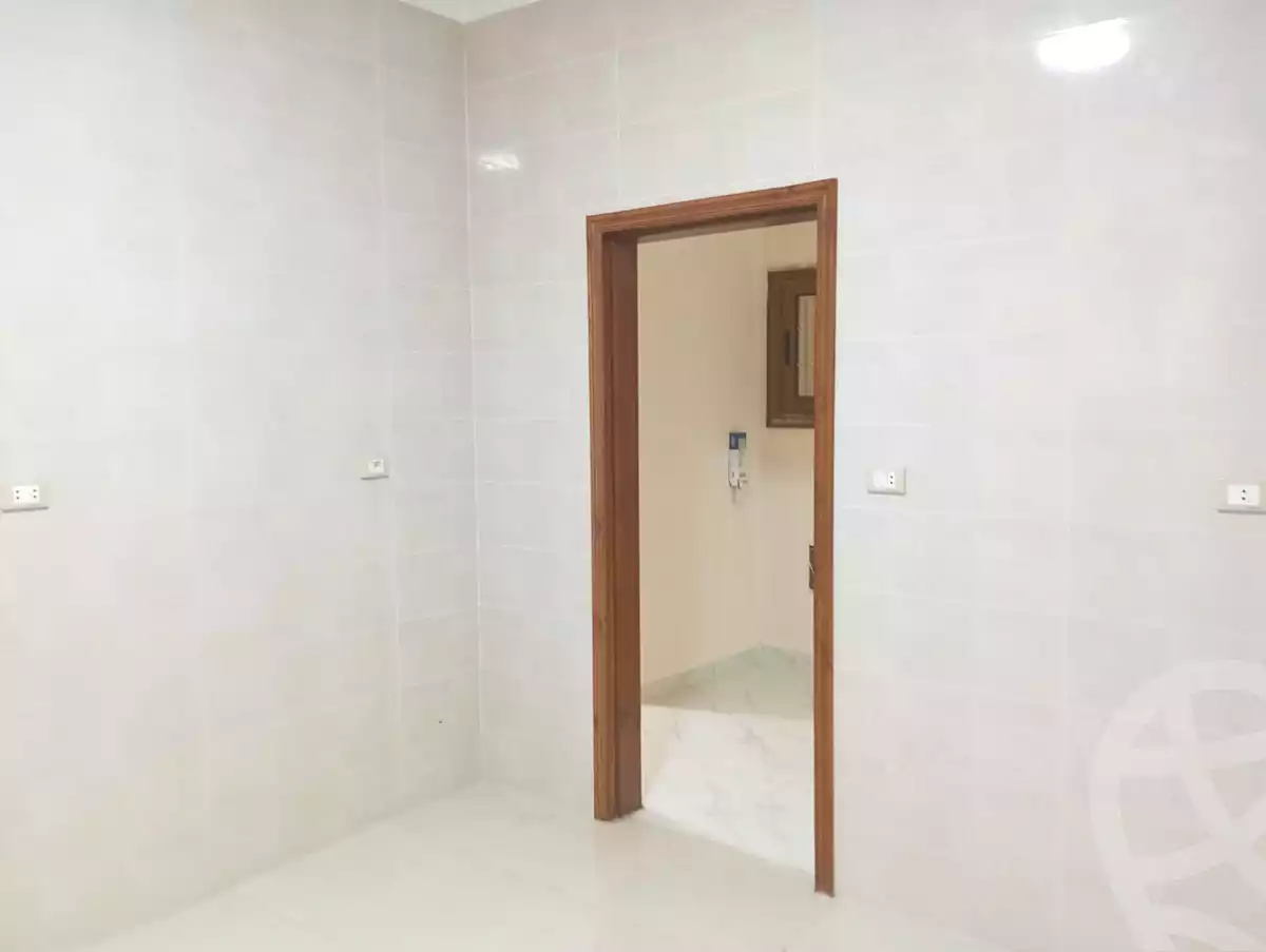 https://aqarmap.com.eg/ar/listing/7155154-for-rent-cairo-new-cairo-ganob-el-akadamiya-south-academy-h-mosaab-ibn-omair-st