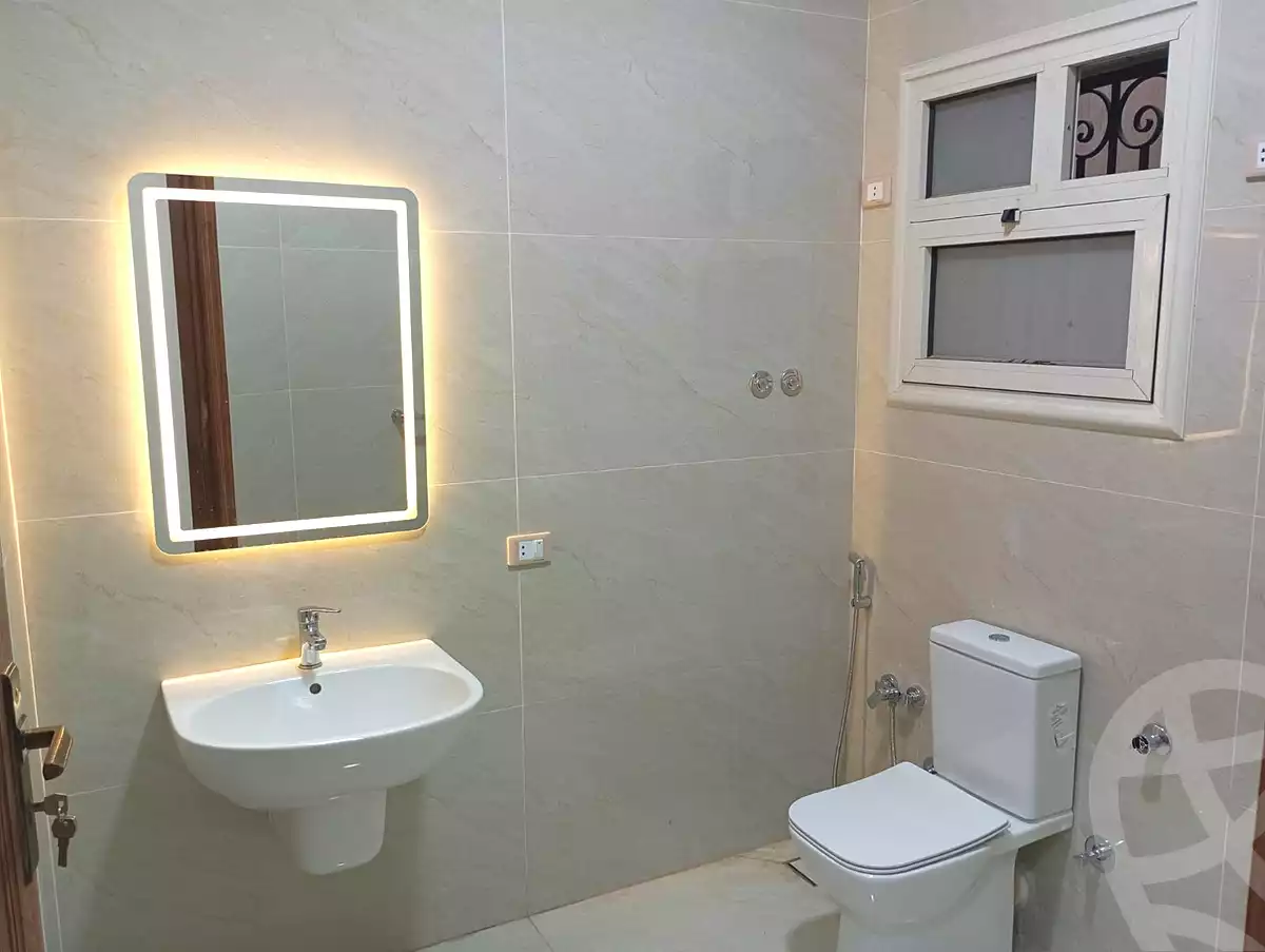 https://aqarmap.com.eg/ar/listing/7155154-for-rent-cairo-new-cairo-ganob-el-akadamiya-south-academy-h-mosaab-ibn-omair-st