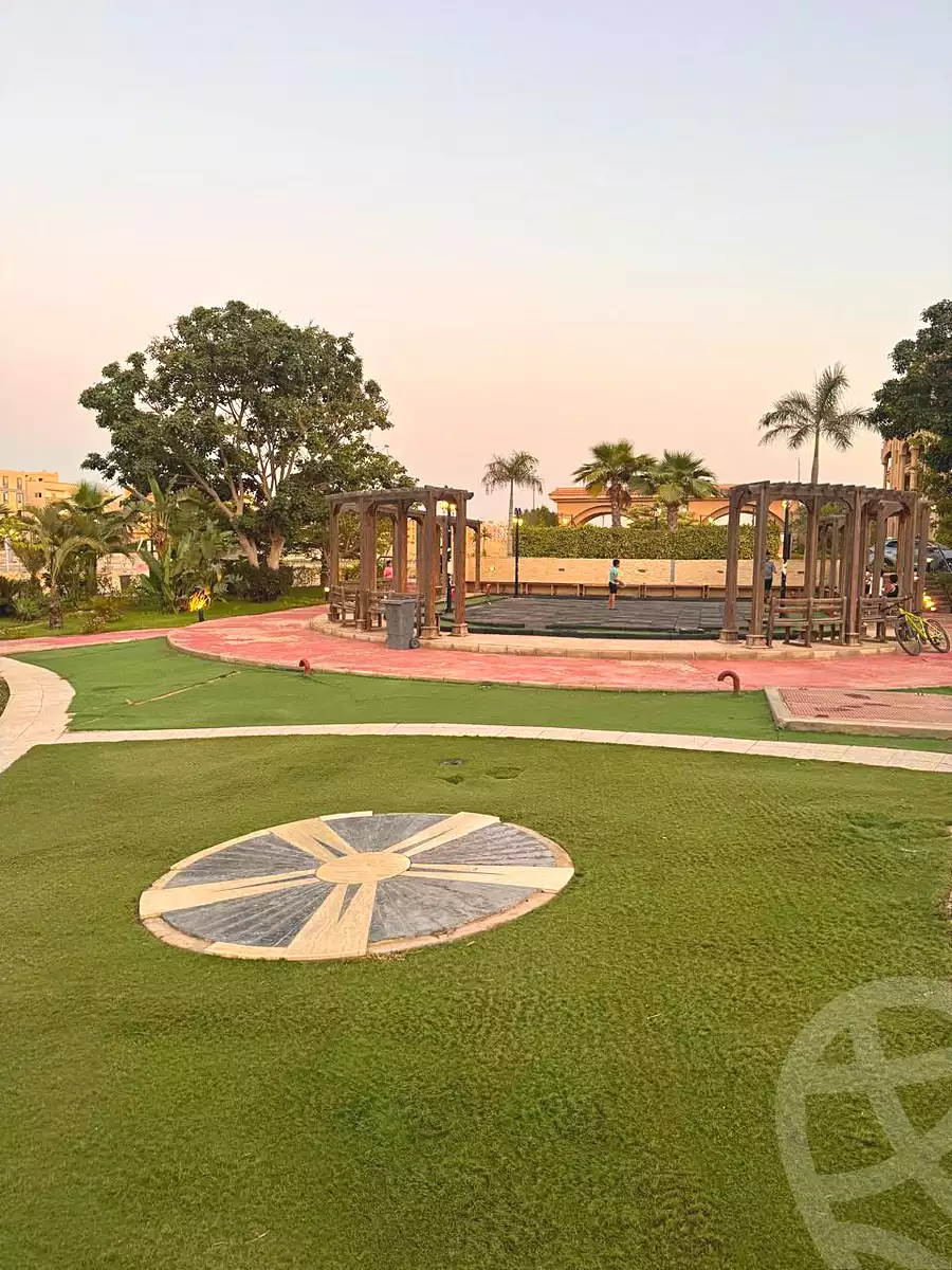 https://aqarmap.com.eg/ar/listing/7155342-for-sale-cairo-new-cairo-compounds-sakan