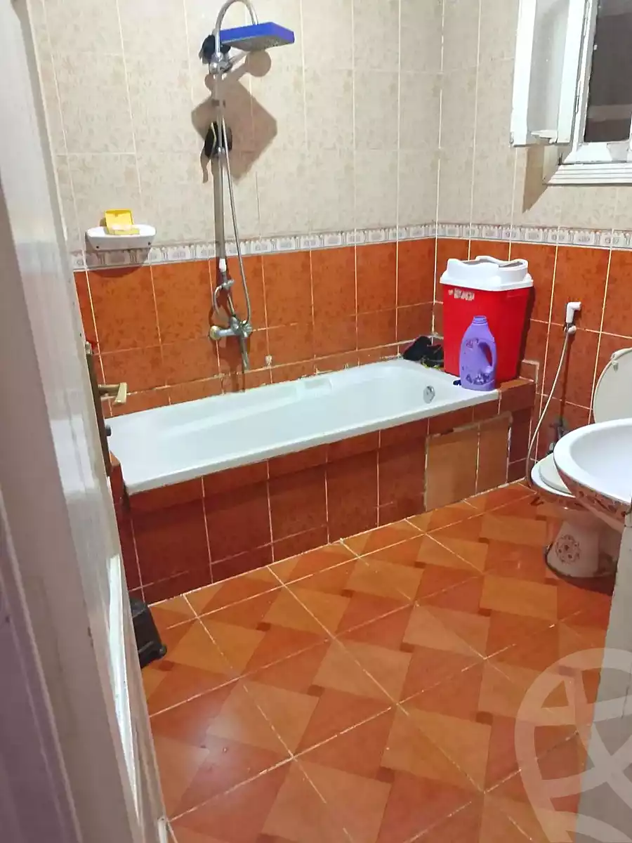 https://aqarmap.com.eg/ar/listing/7155696-for-sale-alexandria-al-agamy-el-hanouvel-el-kholafaa-el-rashdeen-st