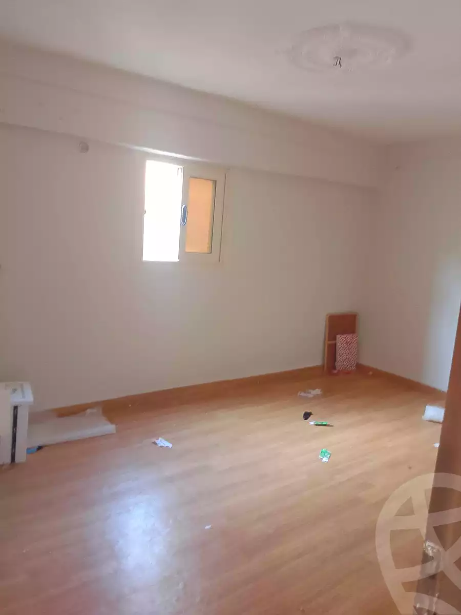 https://aqarmap.com.eg/en/listing/7155724-for-sale-alexandria-al-agamy-el-hanouvel-el-salam-st