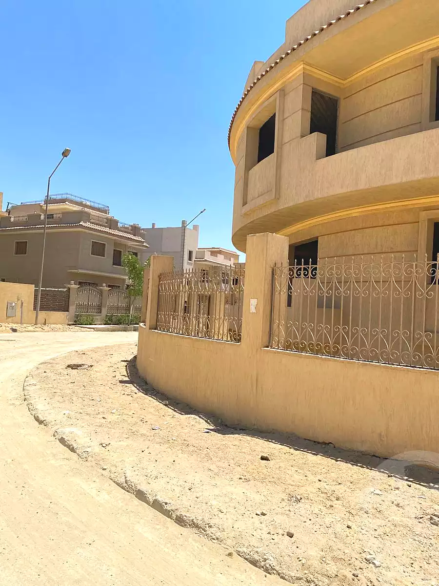 https://aqarmap.com.eg/en/listing/7155875-for-sale-cairo-6th-of-october-compounds-zaraeyin-compound