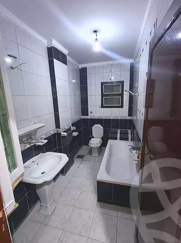 https://aqarmap.com.eg/ar/listing/7156024-for-sale-alexandria-lsywf-el-falki