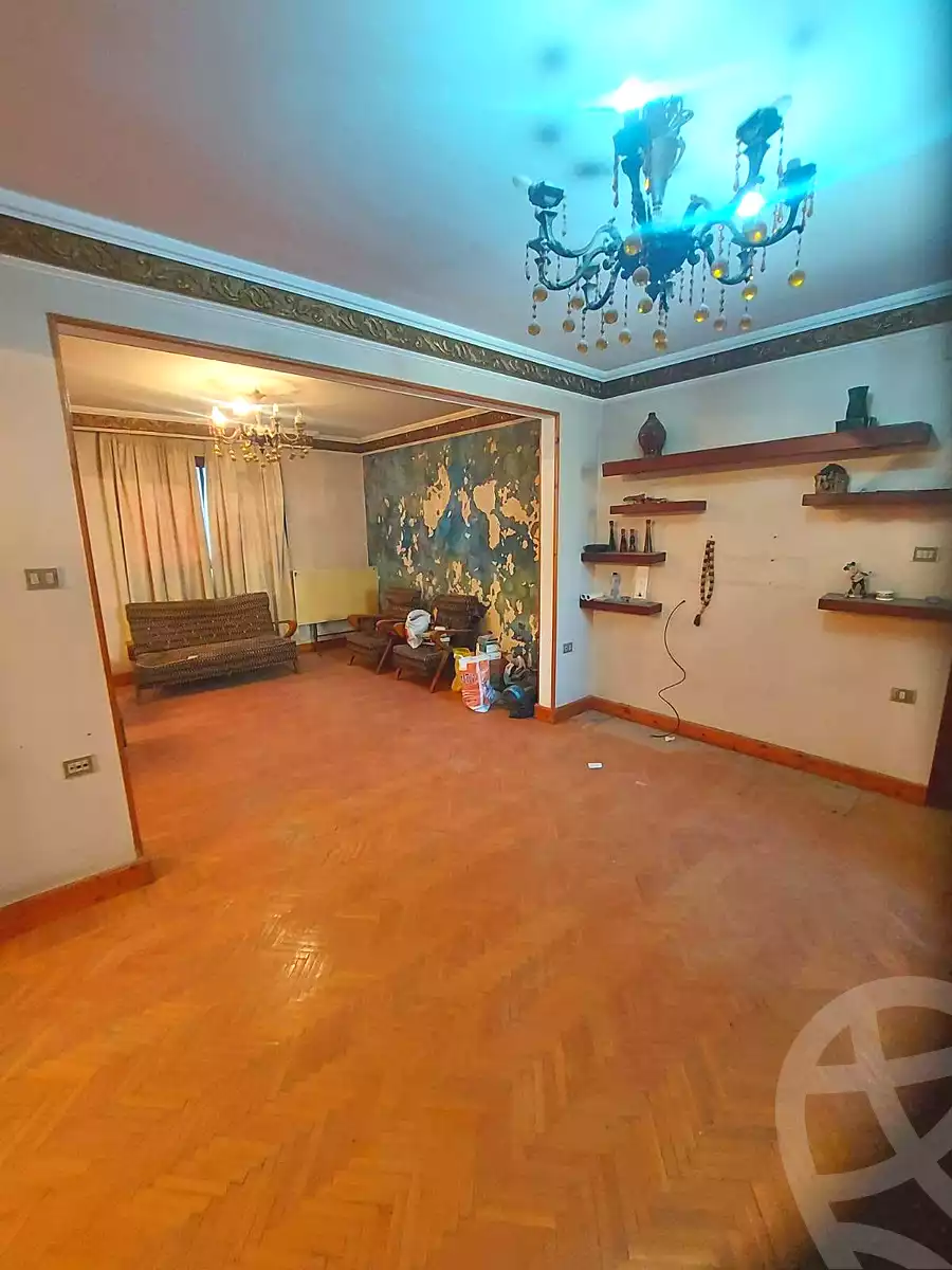 https://aqarmap.com.eg/en/listing/7157087-for-sale-cairo-helwan-helwan-el-sharkeya-borhan-st