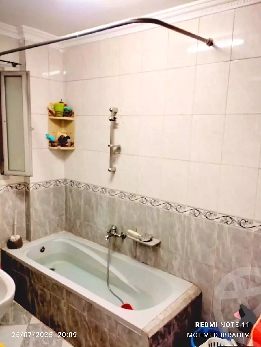 https://aqarmap.com.eg/ar/listing/7157312-for-sale-alexandria-al-agamy-el-hanouvel-el-kholafaa-el-rashdeen-st