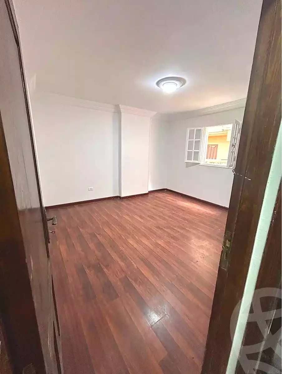 https://aqarmap.com.eg/ar/listing/7157509-for-sale-alexandria-sydy-bshr-sydy-bshr-bhry-shr-mhmwd-l-yswy