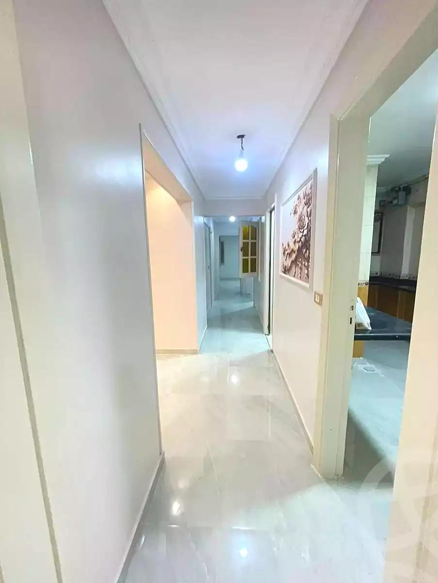 https://aqarmap.com.eg/ar/listing/7157563-for-sale-alexandria-el-asafra-l-sfr-bhry