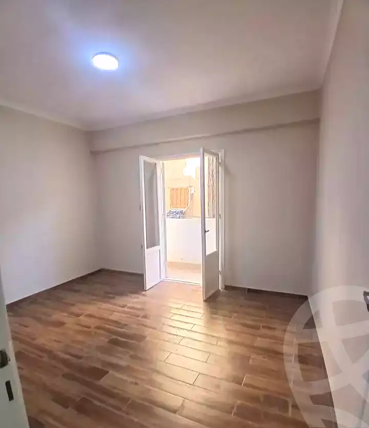 https://aqarmap.com.eg/en/listing/7157767-for-sale-alexandria-el-asafra-ahmed-tiesser-st